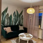 Wakcyjny Przy Ulicy Paryzntow * Danzica